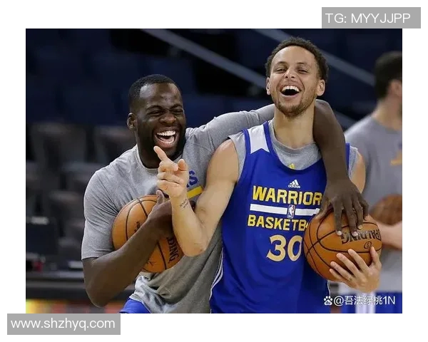 格林球星足球赛季精彩回顾:球场风云与传奇时刻的完美呈现 格林球星足球赛季精彩回顾:球场风云与传奇时刻的完美呈现